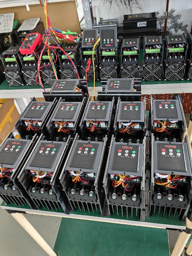 �ڹ�ҵ����צ�������������������α��ռ����¶ȵĲ�������